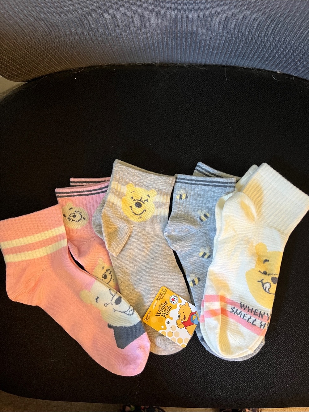 NWT - Disney Women’s Winnie the Pooh Ankle Sock 5-Pack - sock size 9-11